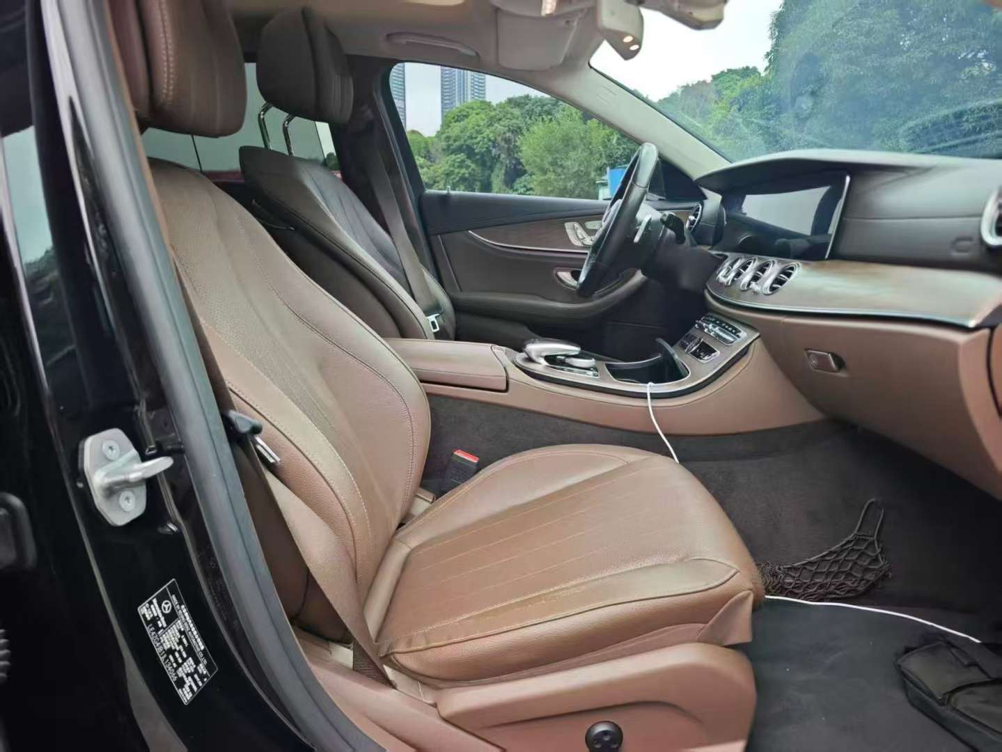 Mercedes-Benz E-Class 2017 E300L Luxury 2.0T 6