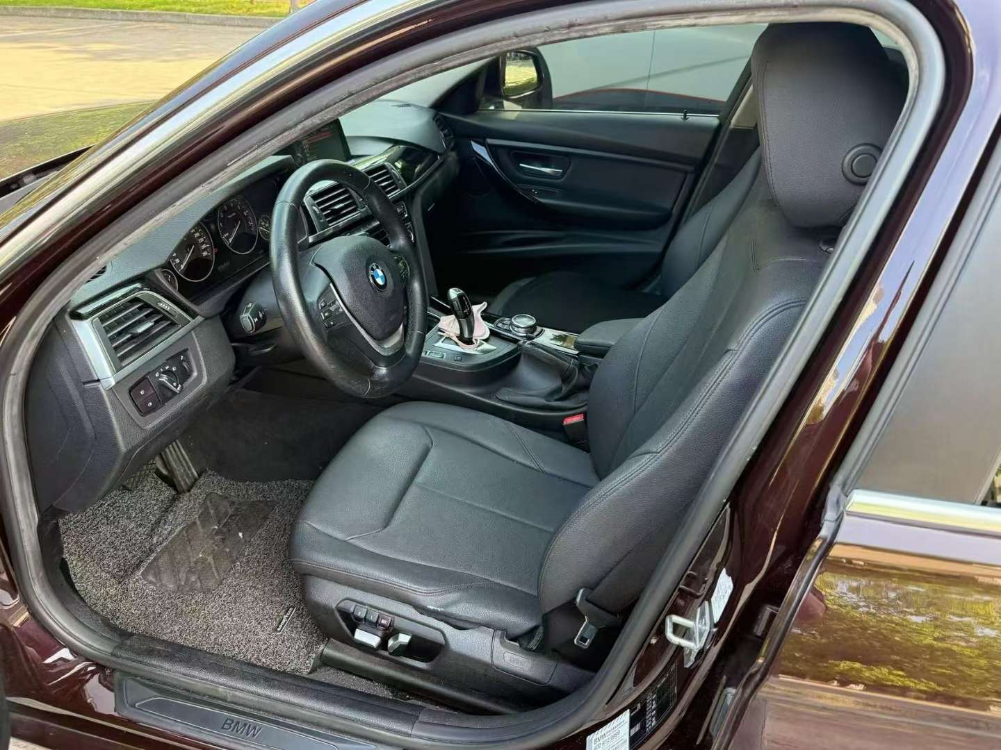BMW 3 Series 320Li Advanced Edition 5