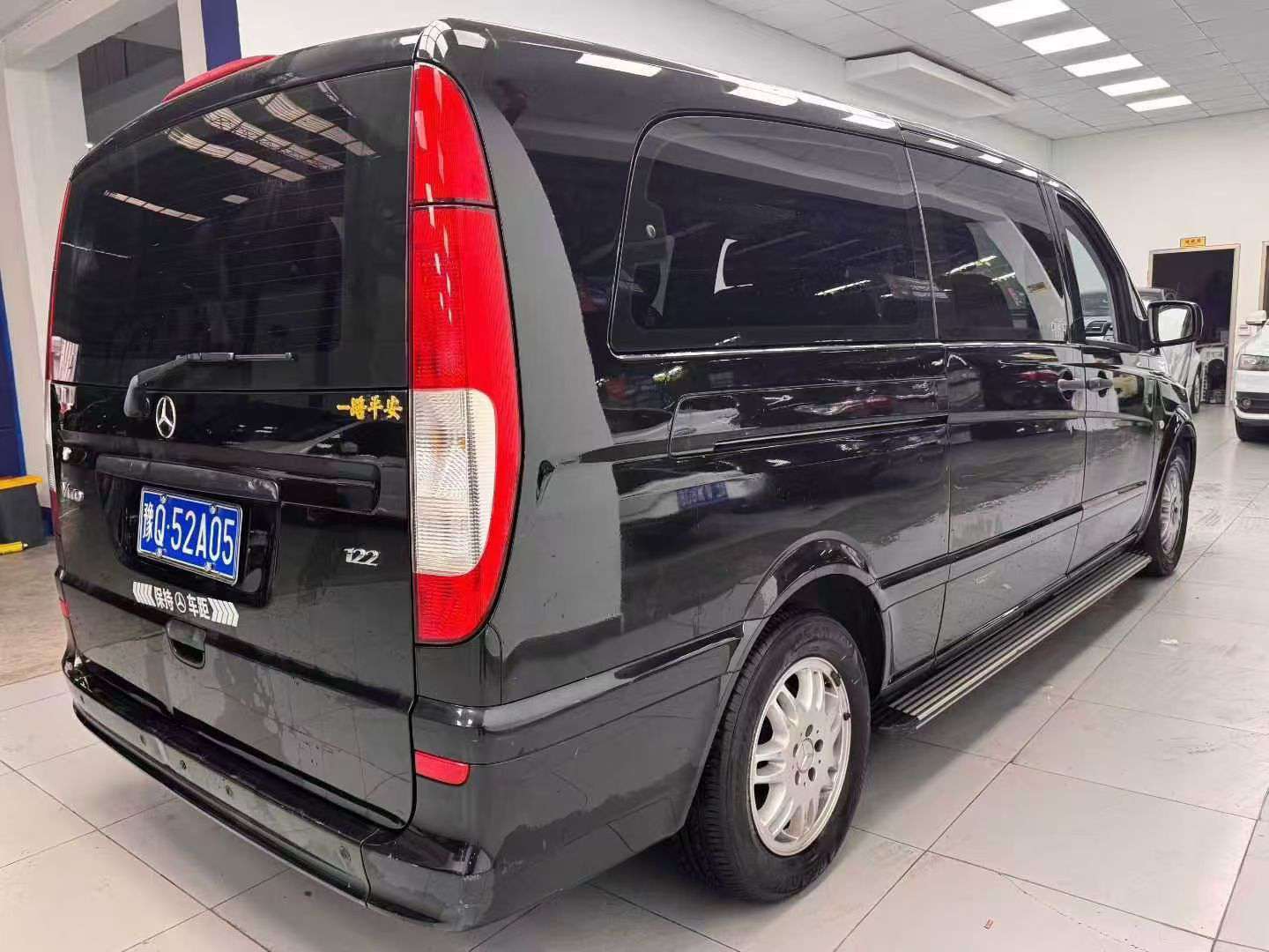 Mercedes-Benz Vito 7