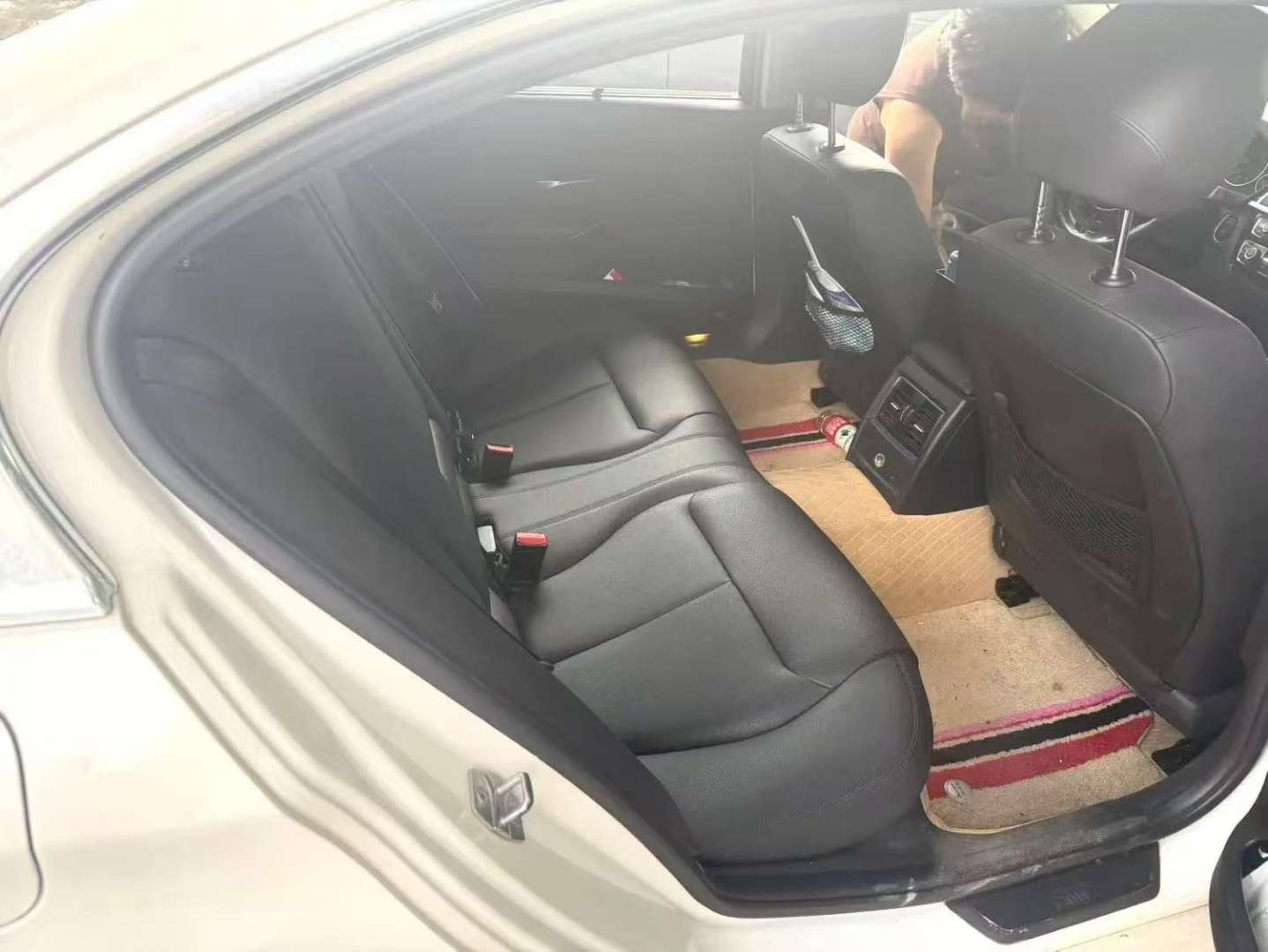 BMW 3 Series 320Li 2.0T Sport 5