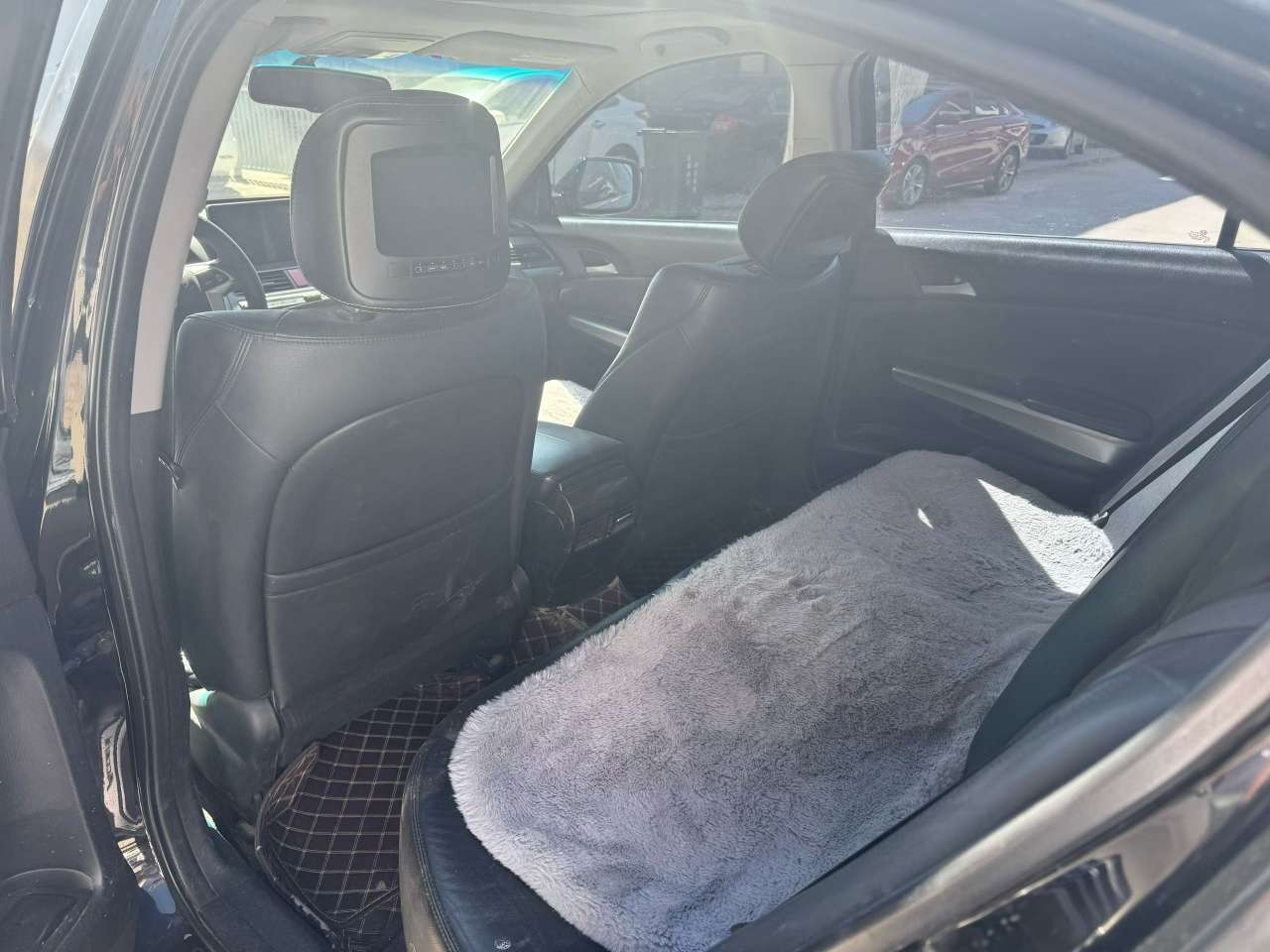 Honda Accord 2013 Top Trim with Rear Seat Entertainment