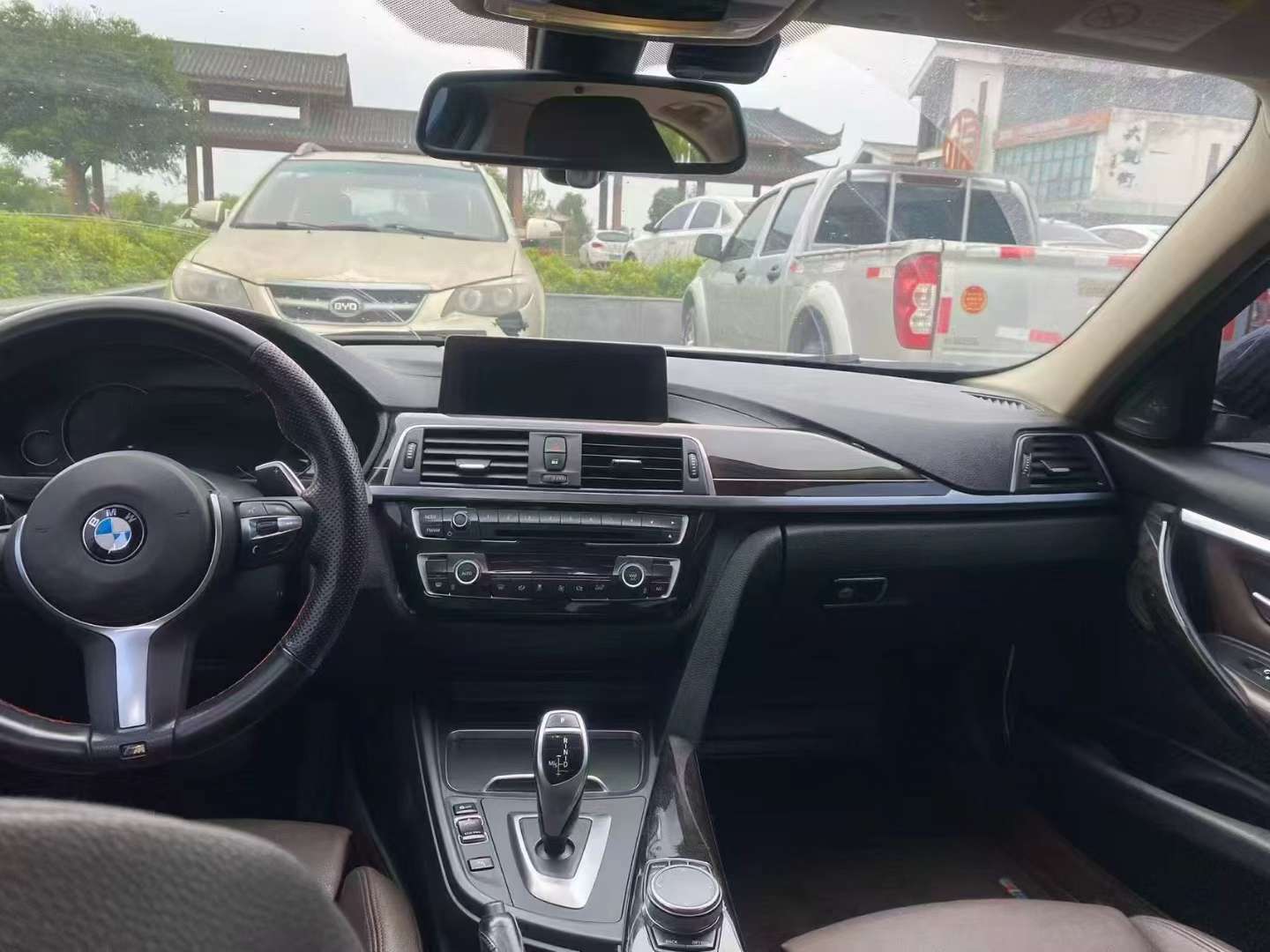 BMW 3 Series 2019 320Li M Sport Night Edition Fully Loaded 2