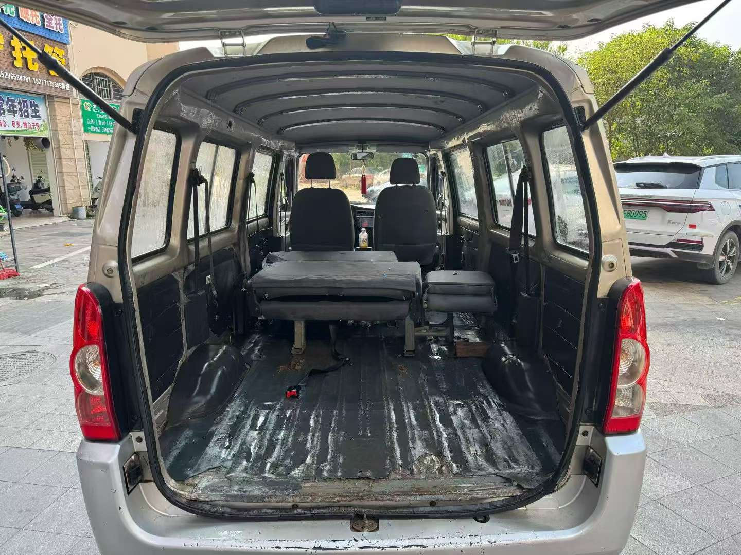 Wuling Rongguang 1.5 Extended 8