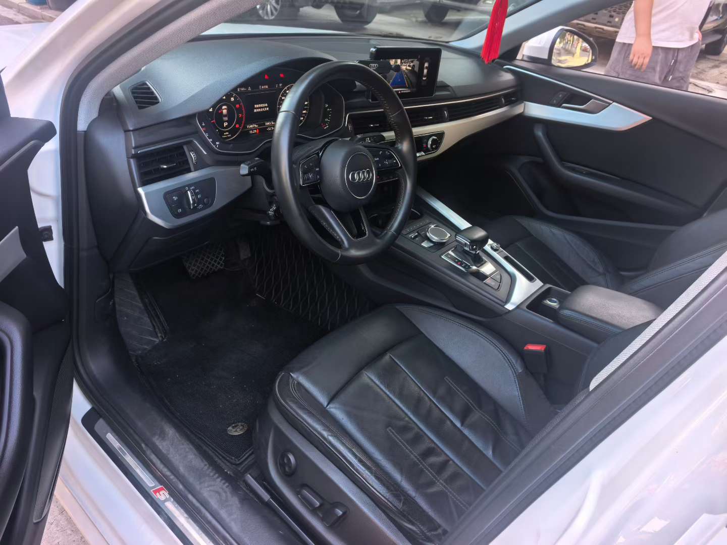 Audi A4L 9