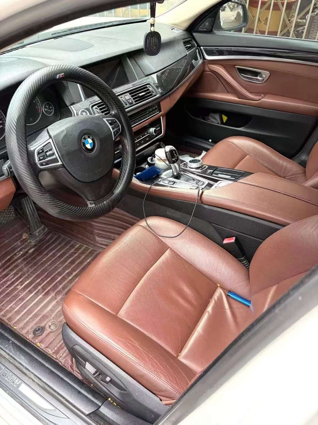 BMW 5 Series 2.0T Elegant Edition 7