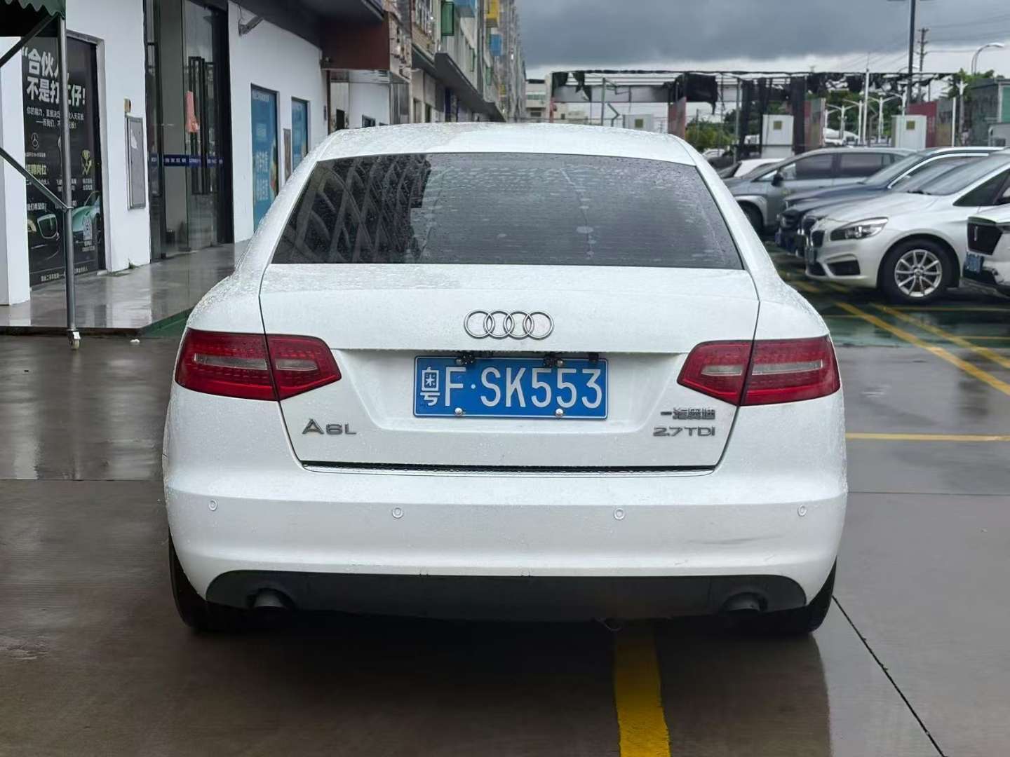 Audi A6L 2011 2.7T Automatic Sunroof Diesel V6 Engine 3