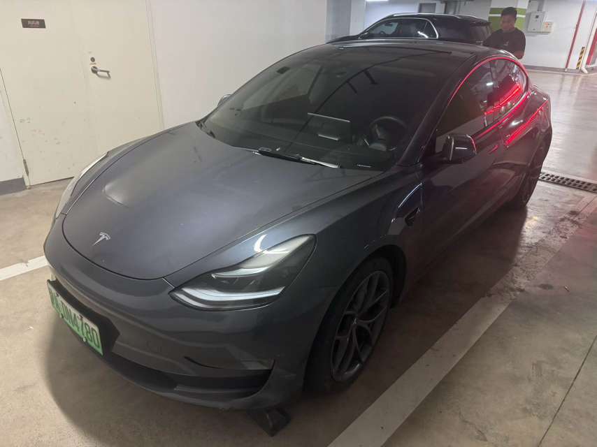 Tesla Model 3 Performance Dual Motor All-Wheel Drive
