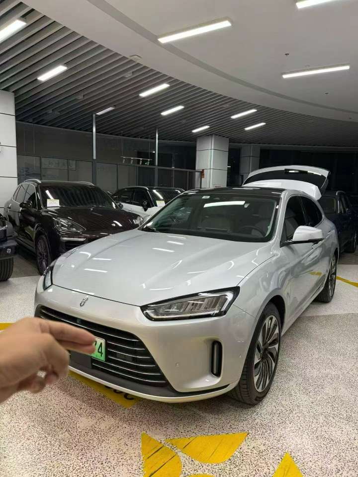 AITO M5 Range-extended Electric 1.5T 4WD Performance Edition