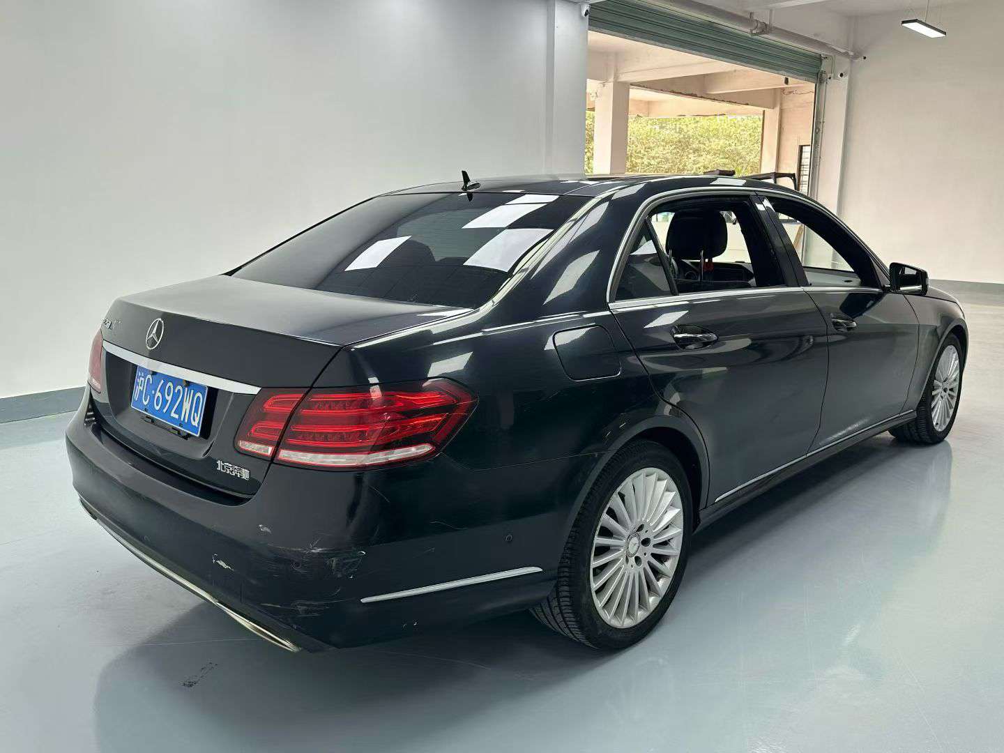 Mercedes-Benz E-Class 2015 E 260 8