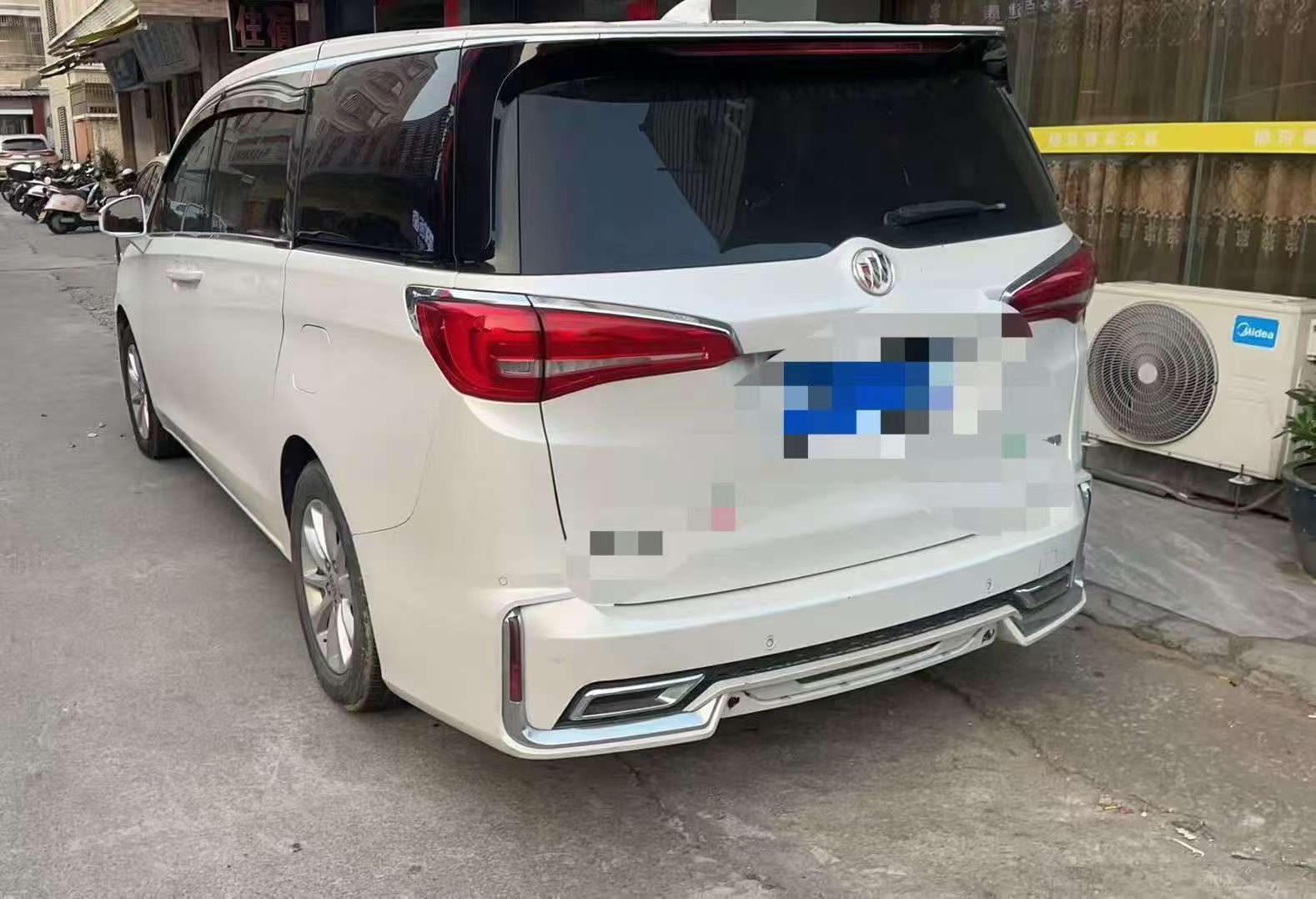 Buick GL8 ES 28T Premium 2.0T 2