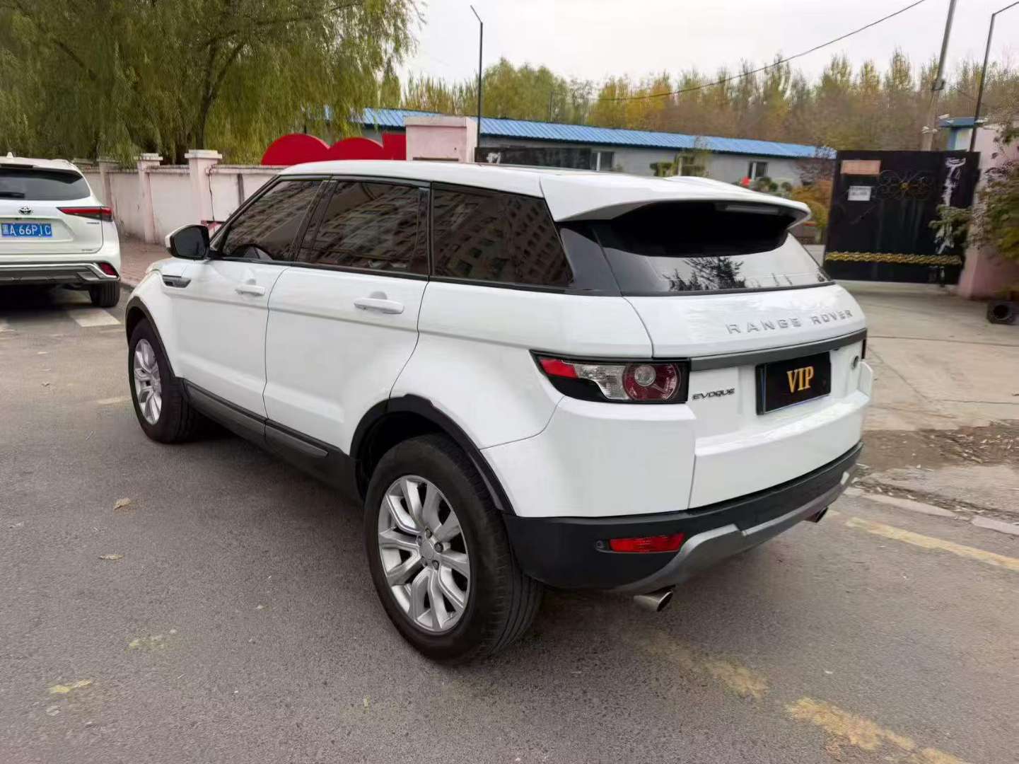 Land Rover Range Rover Evoque 2.0T AWD 9