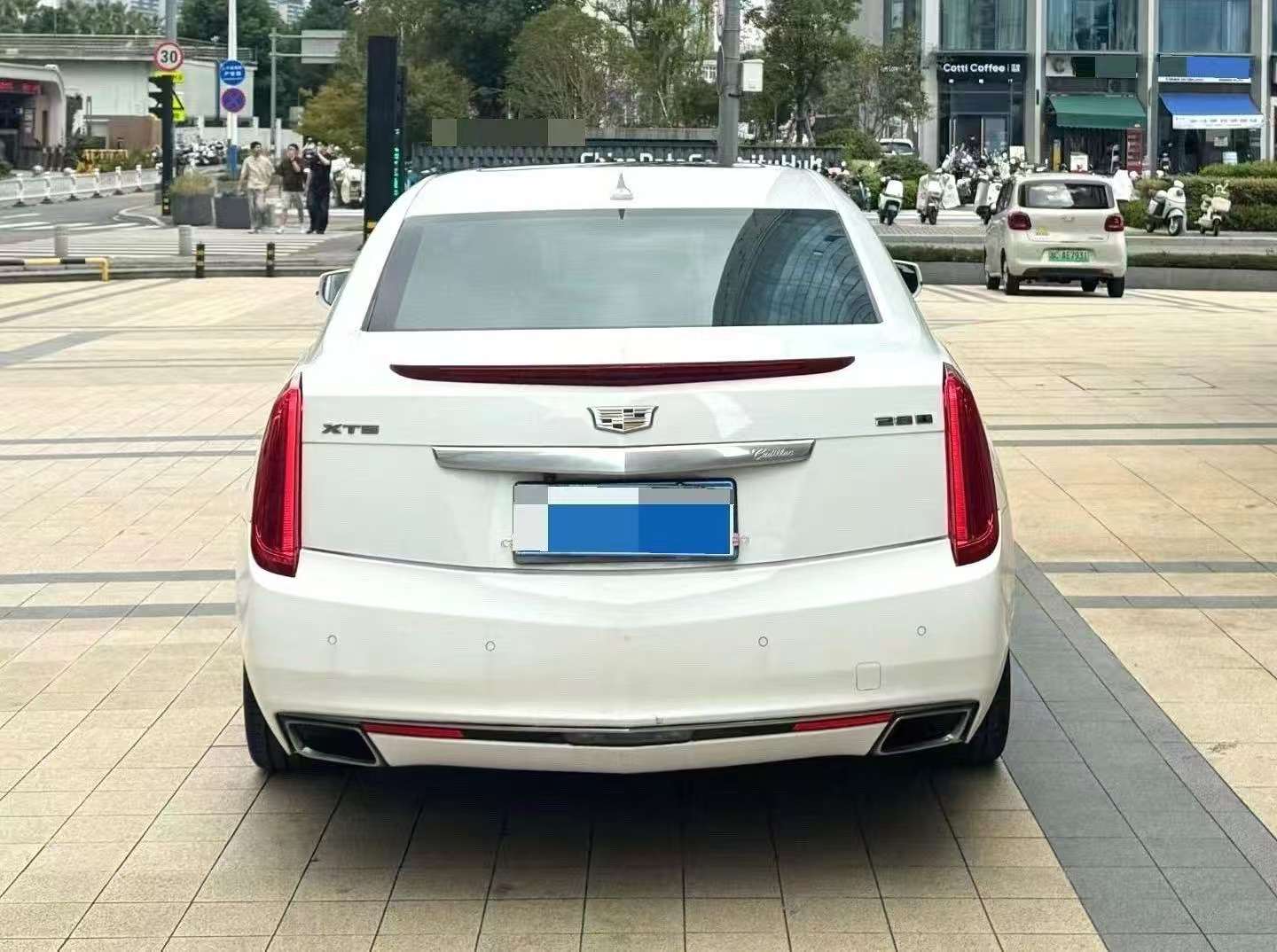 Cadillac XTS 2.0T 28T Tech 3