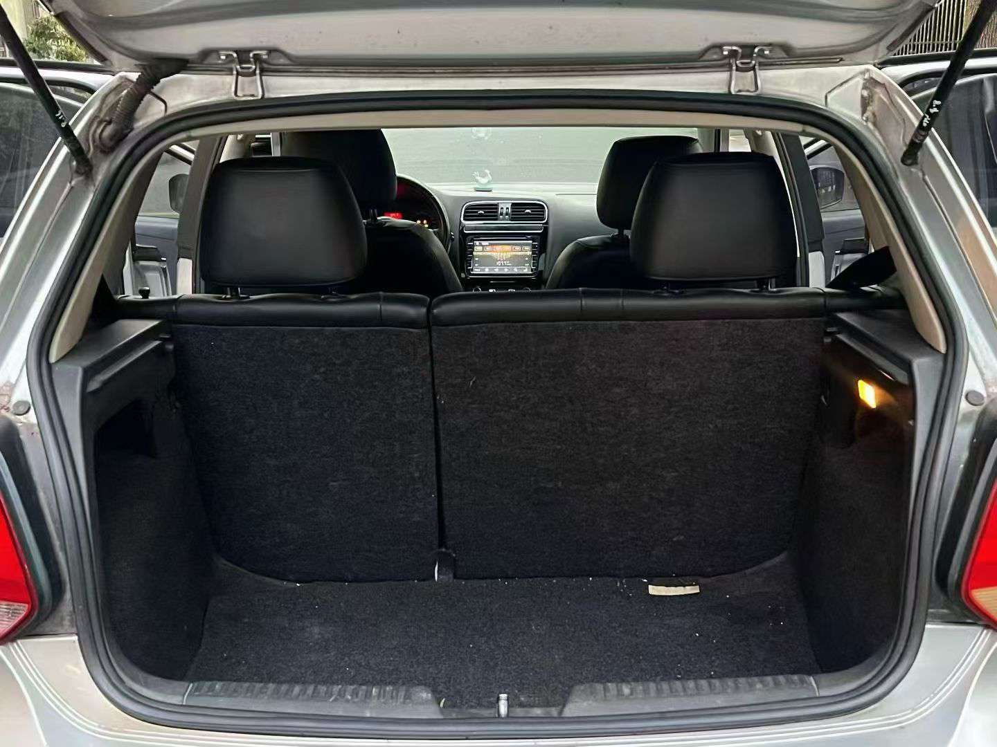 Volkswagen Polo 2011 1.4L Automatic 4