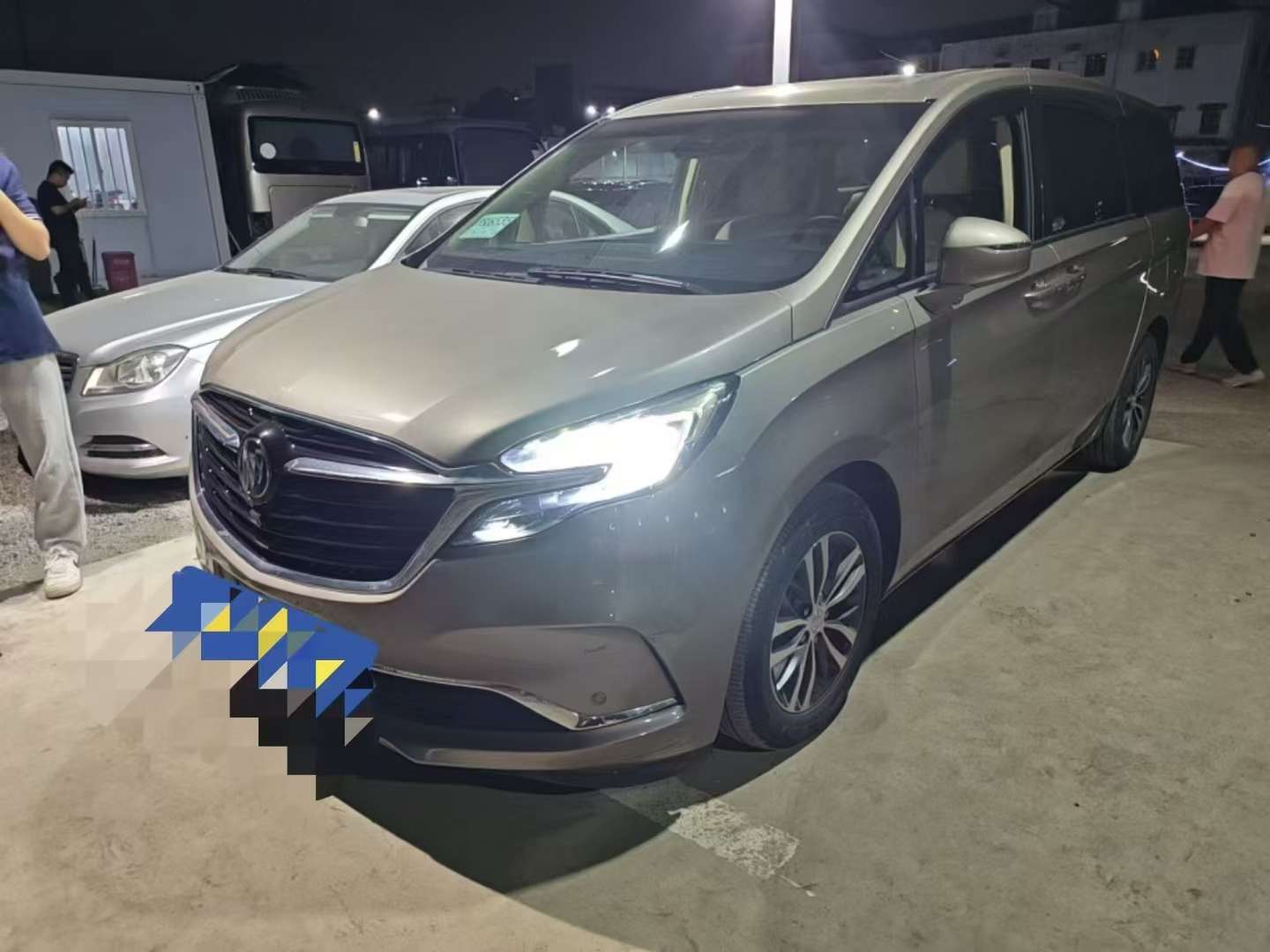 Buick GL8 2022 2.0T Premium Edition