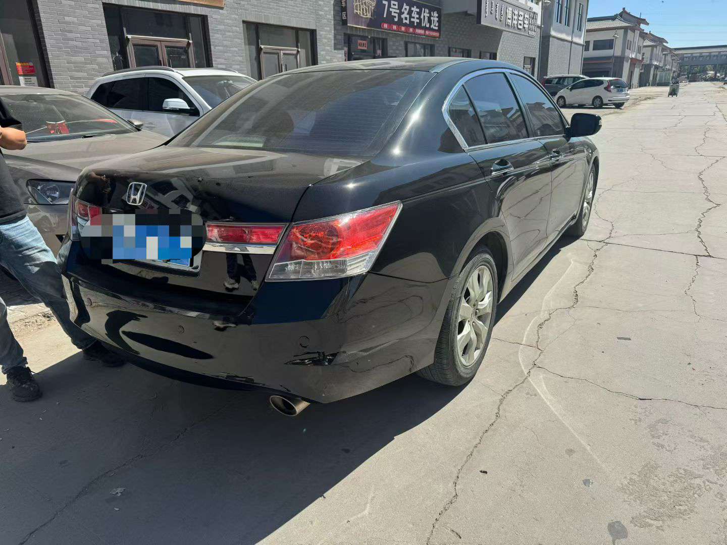 Honda Accord 2013 Top Trim with Rear Seat Entertainment 5