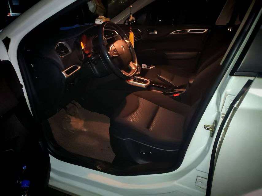 Citroën C4L 1.2T Automatic Sunroof 3