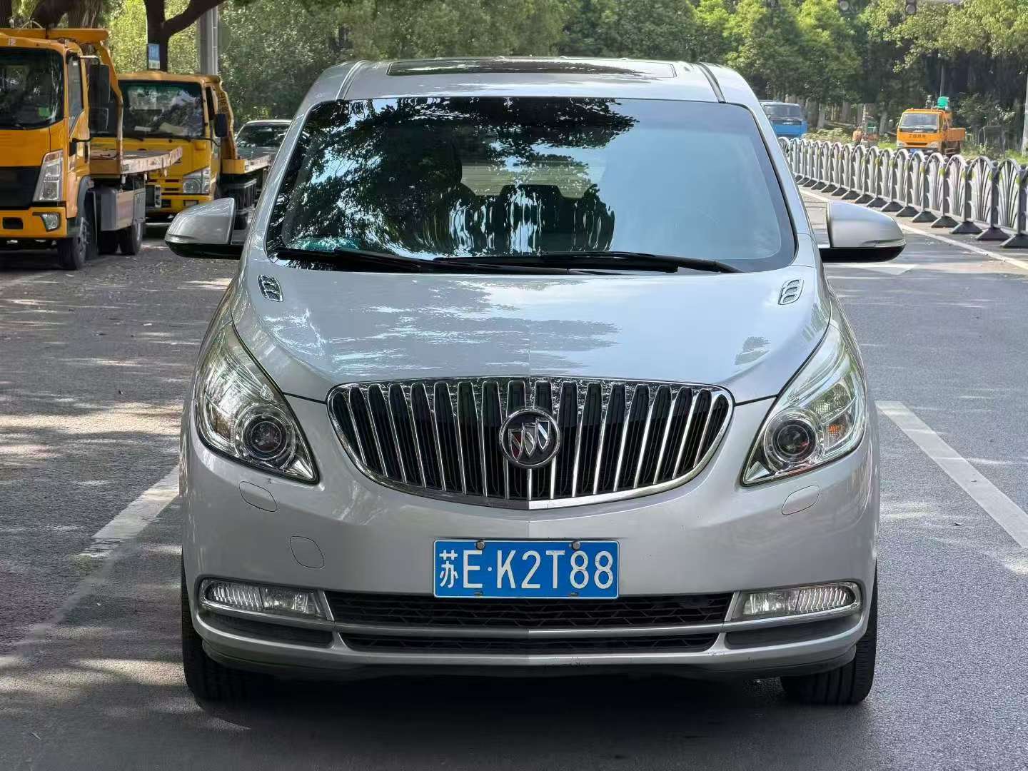 Buick LaCrosse 3.0L Automatic Sunroof