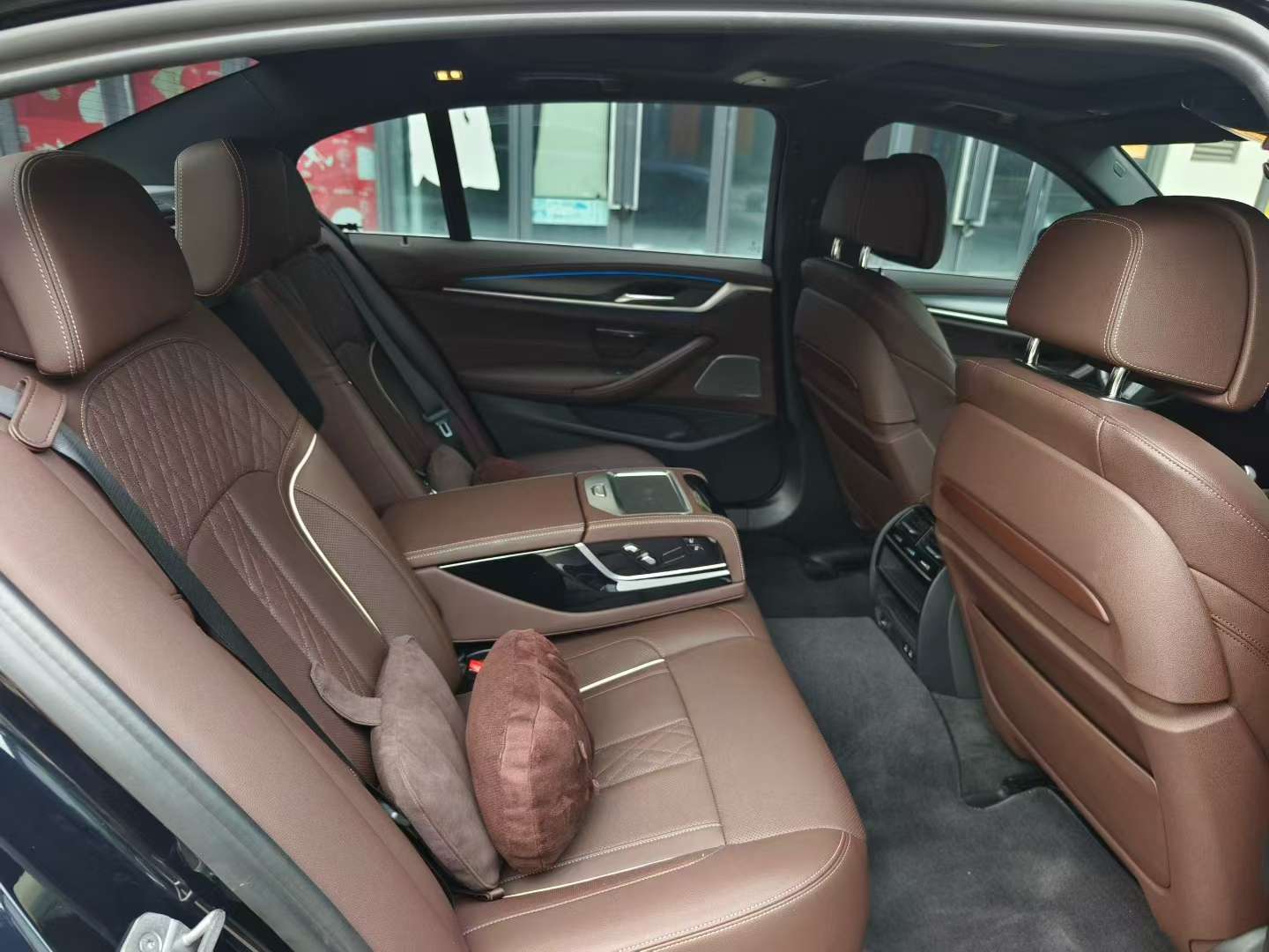 BMW 5 Series 2022 Facelift 535Le Pioneer Edition M Sport Package 5