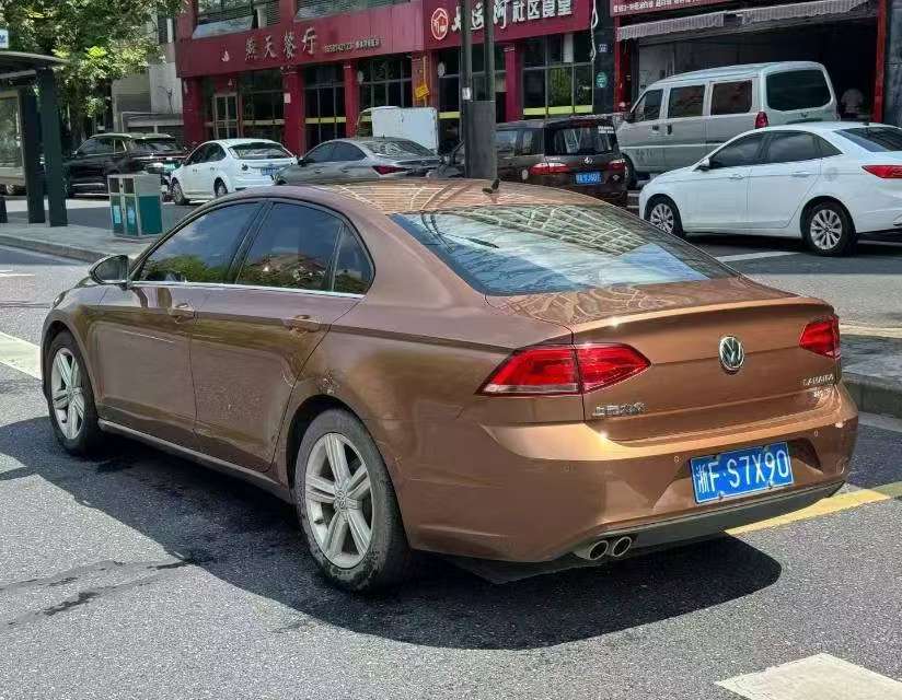Volkswagen Lamando 1.4T 280 Comfort 4