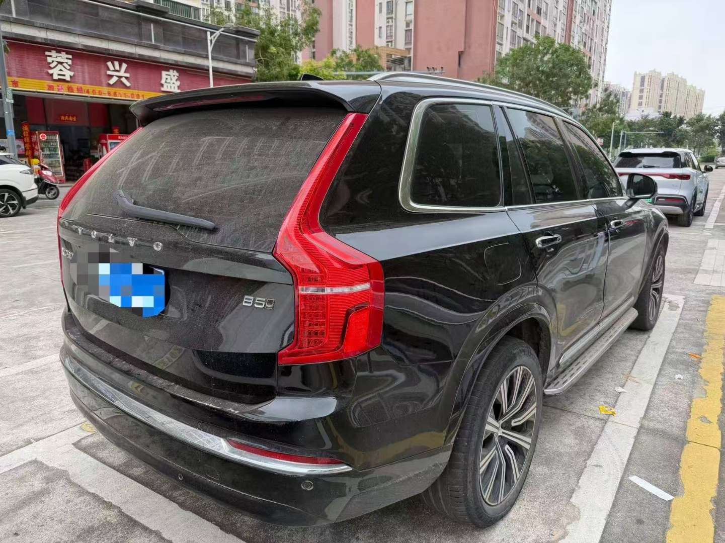 Volvo XC90 2023 B5 Luxury Edition 7-Seater 2