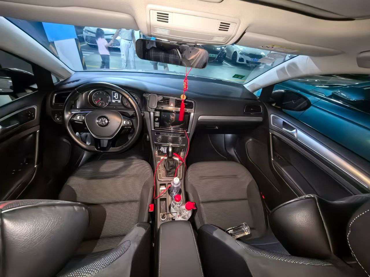 Volkswagen Golf 1.6 Comfort Edition 4