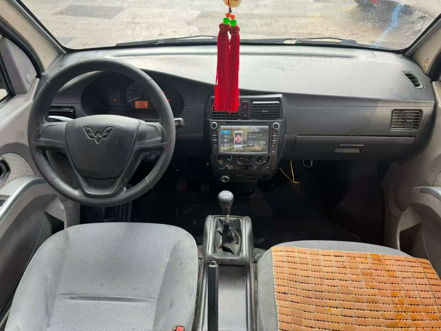 Wuling Rongguang 1.5 Extended 9
