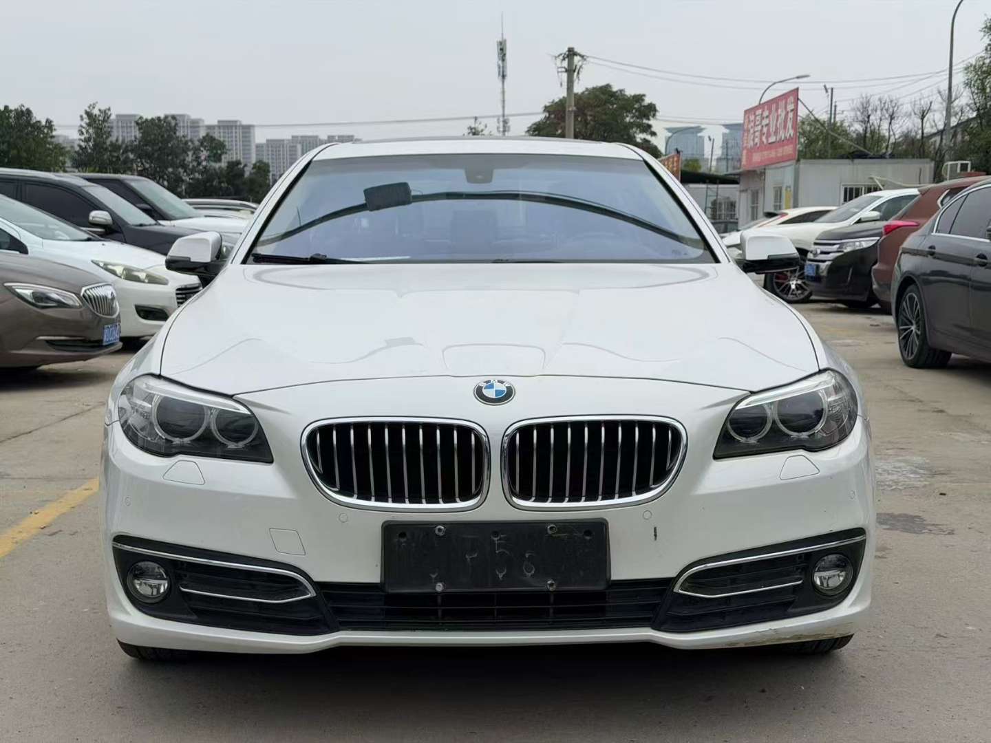 BMW 5 Series 2017 2.0T Automatic Sunroof Luxury 2