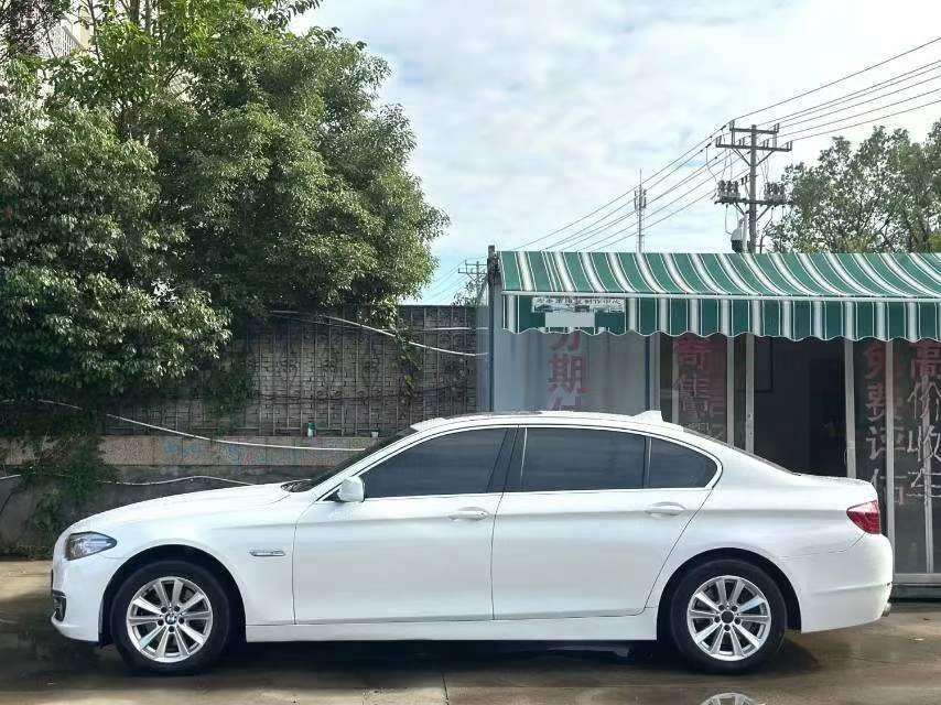 BMW 5 Series 525Li Leading Edition 4
