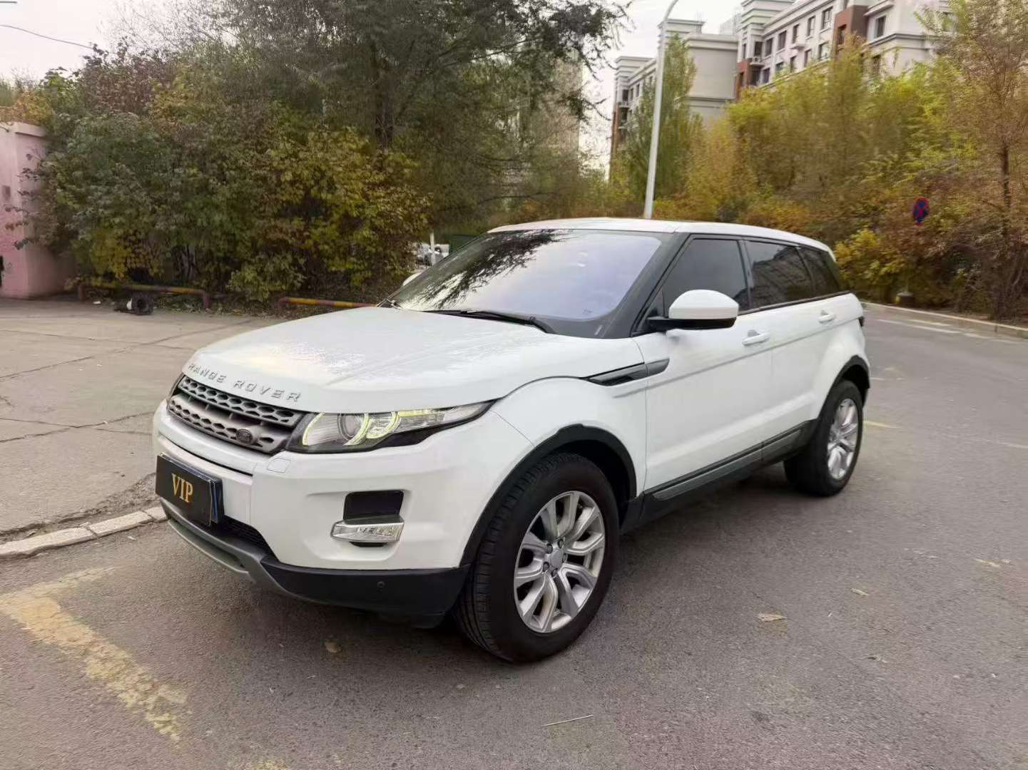 Land Rover Range Rover Evoque 2.0T AWD 3