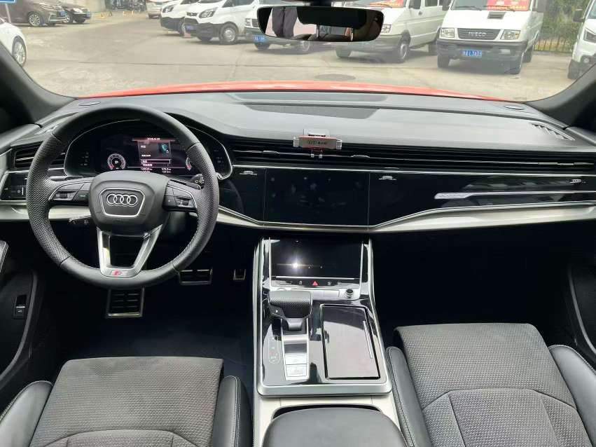 Audi Q8 2020 55 Luxury 5