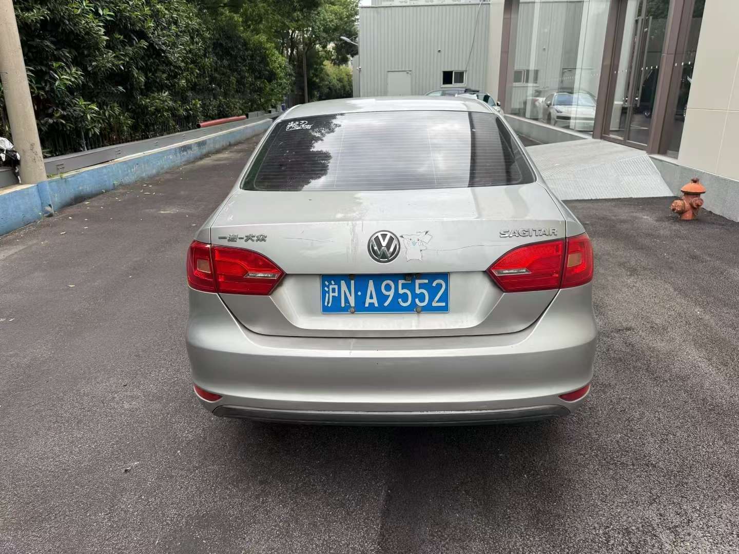 Volkswagen Sagitar 2012 1.6L Automatic Sunroof 8