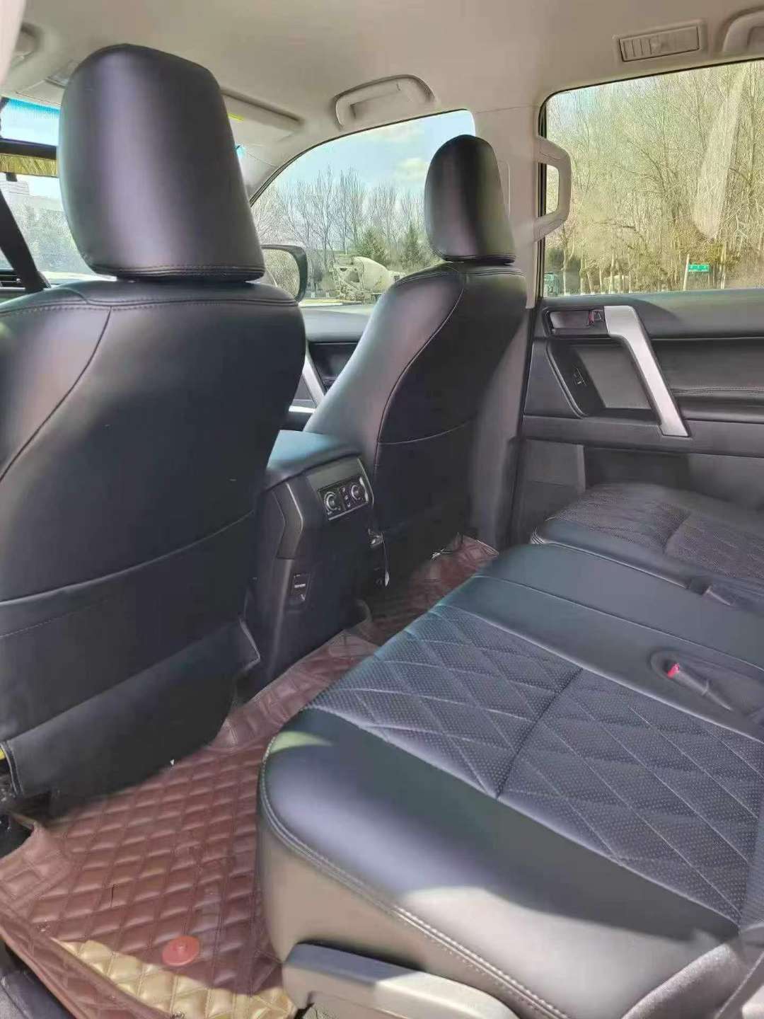 Toyota Prado 2020 2700 9