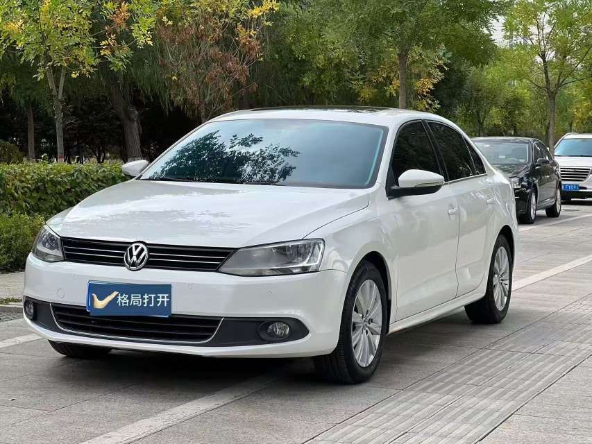 Volkswagen Sagitar 1.4T 3