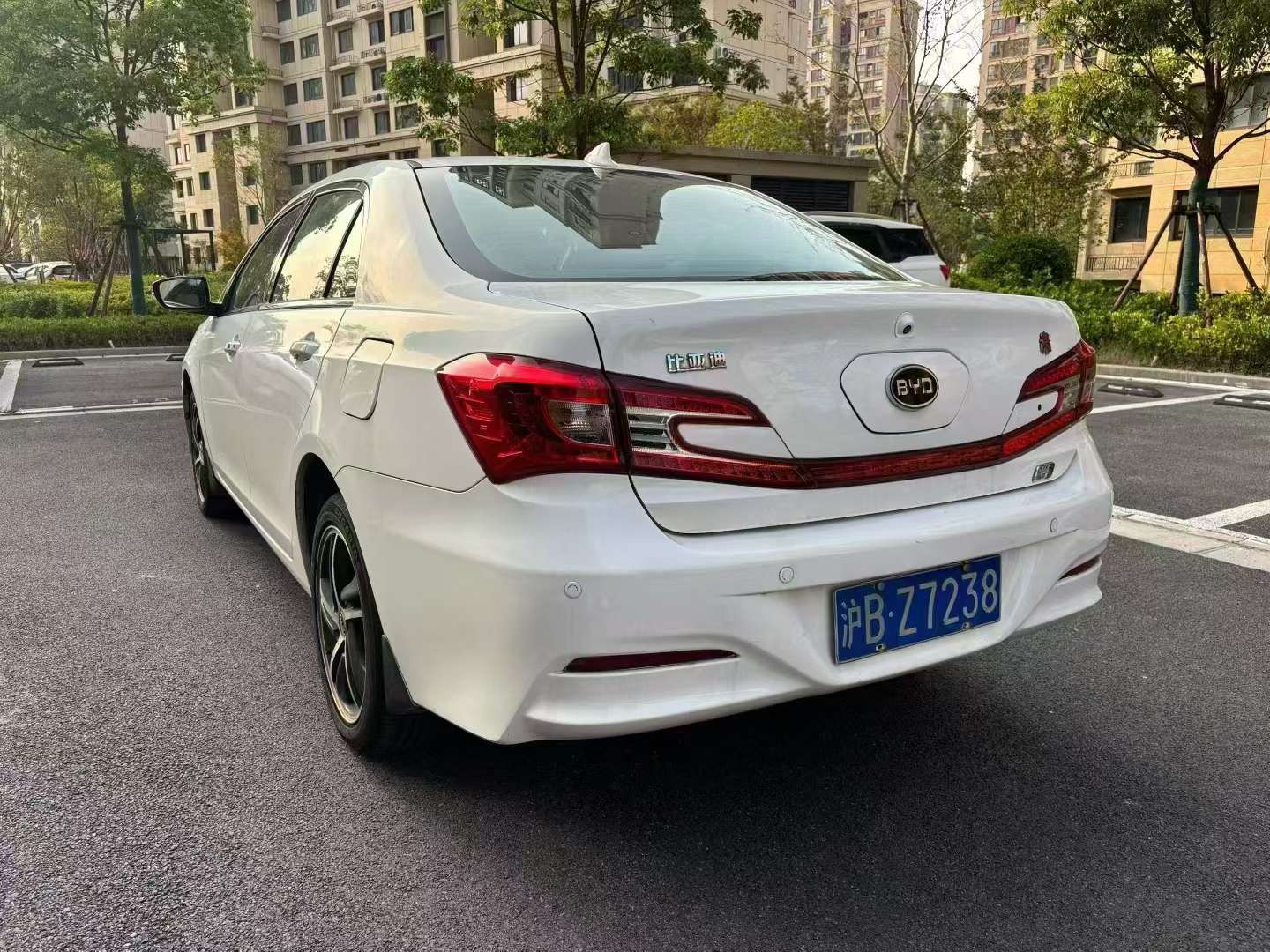 BYD Qin Qin 70 6