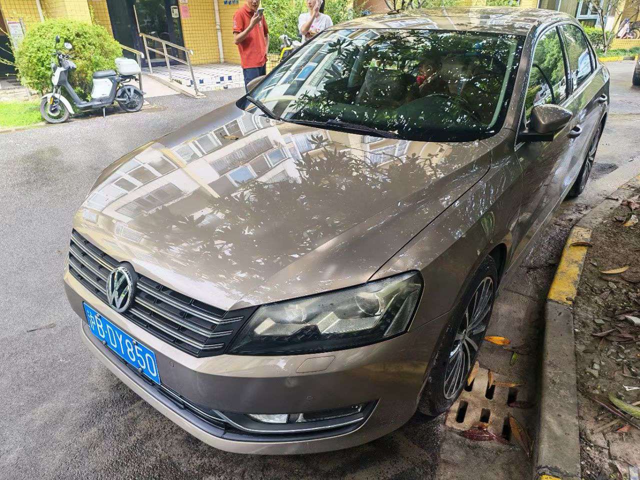 Volkswagen Passat 2.0T Supreme Edition