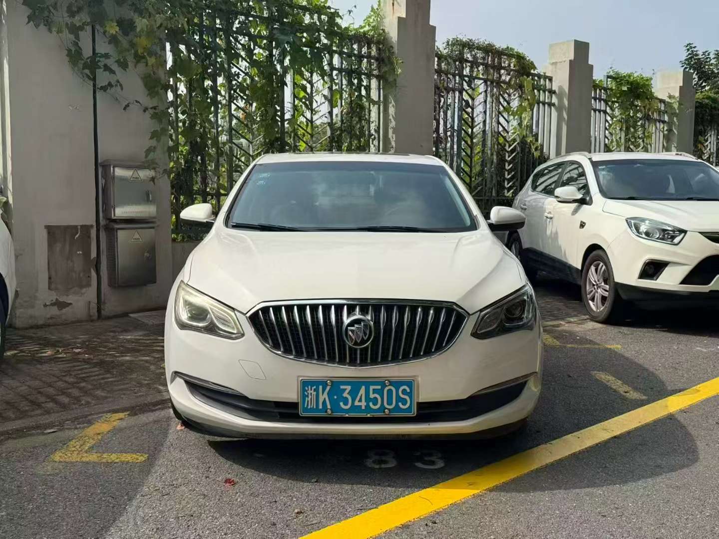Buick Excelle 1.5L Automatic Sunroof 3