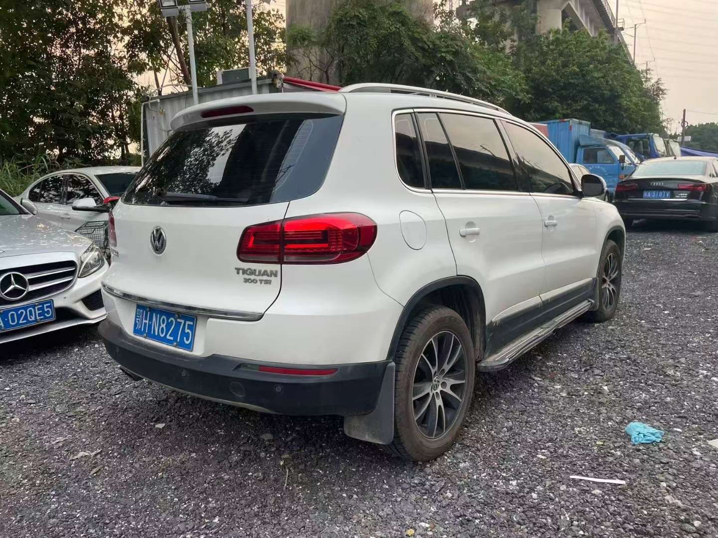 Volkswagen Tiguan 300TSi 2WD Luxury 2