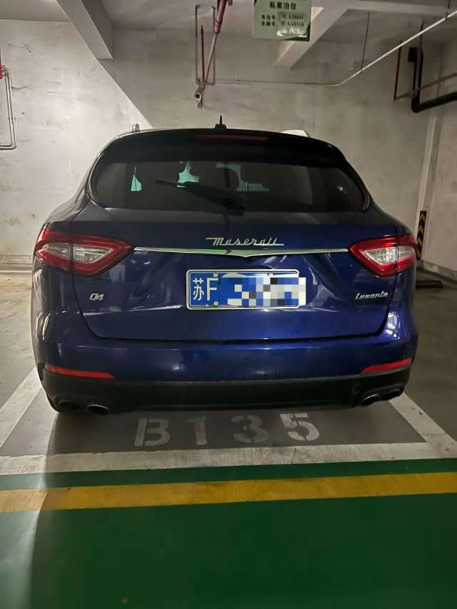 Maserati Levante 3