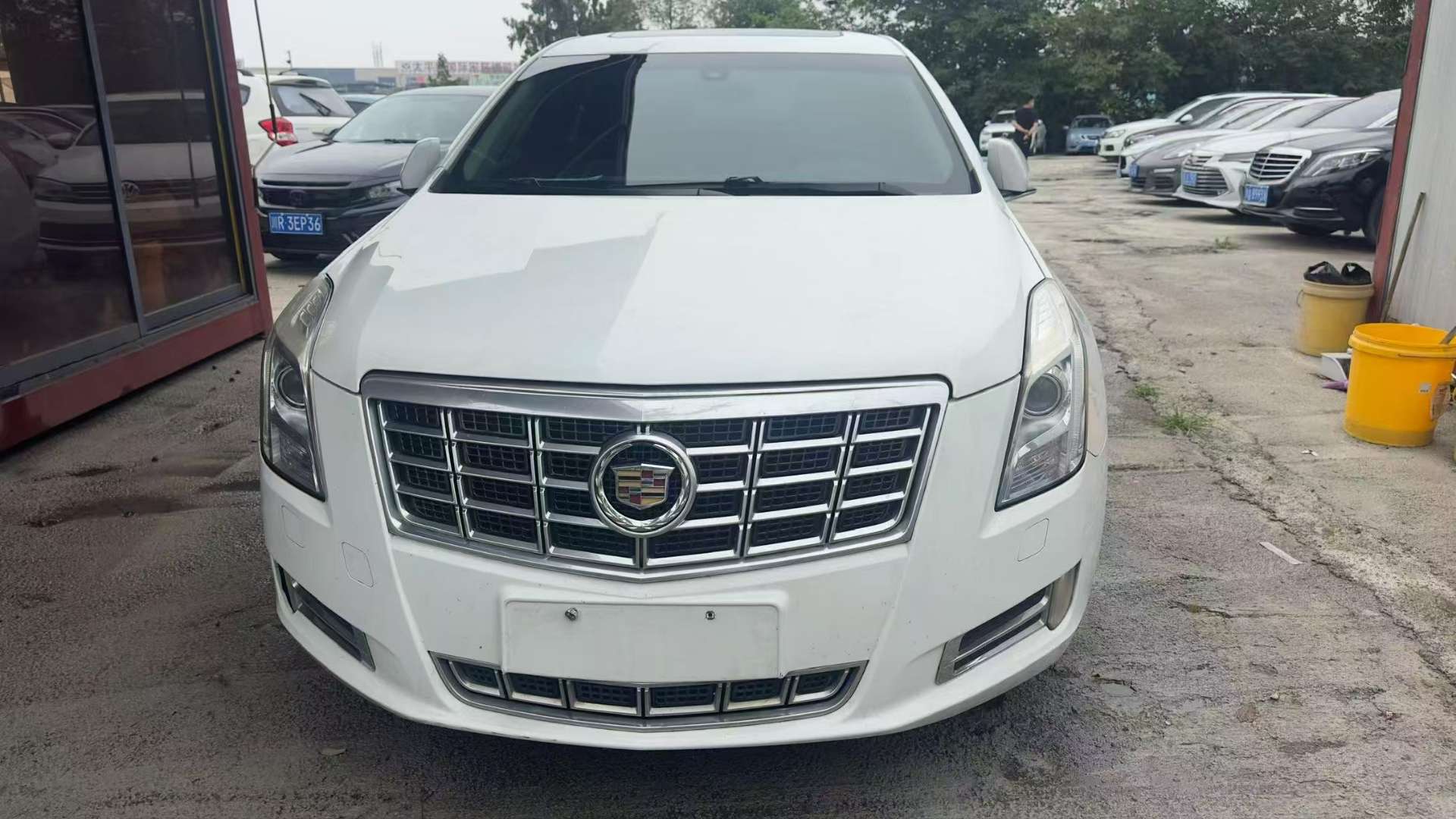 Cadillac XTS 2