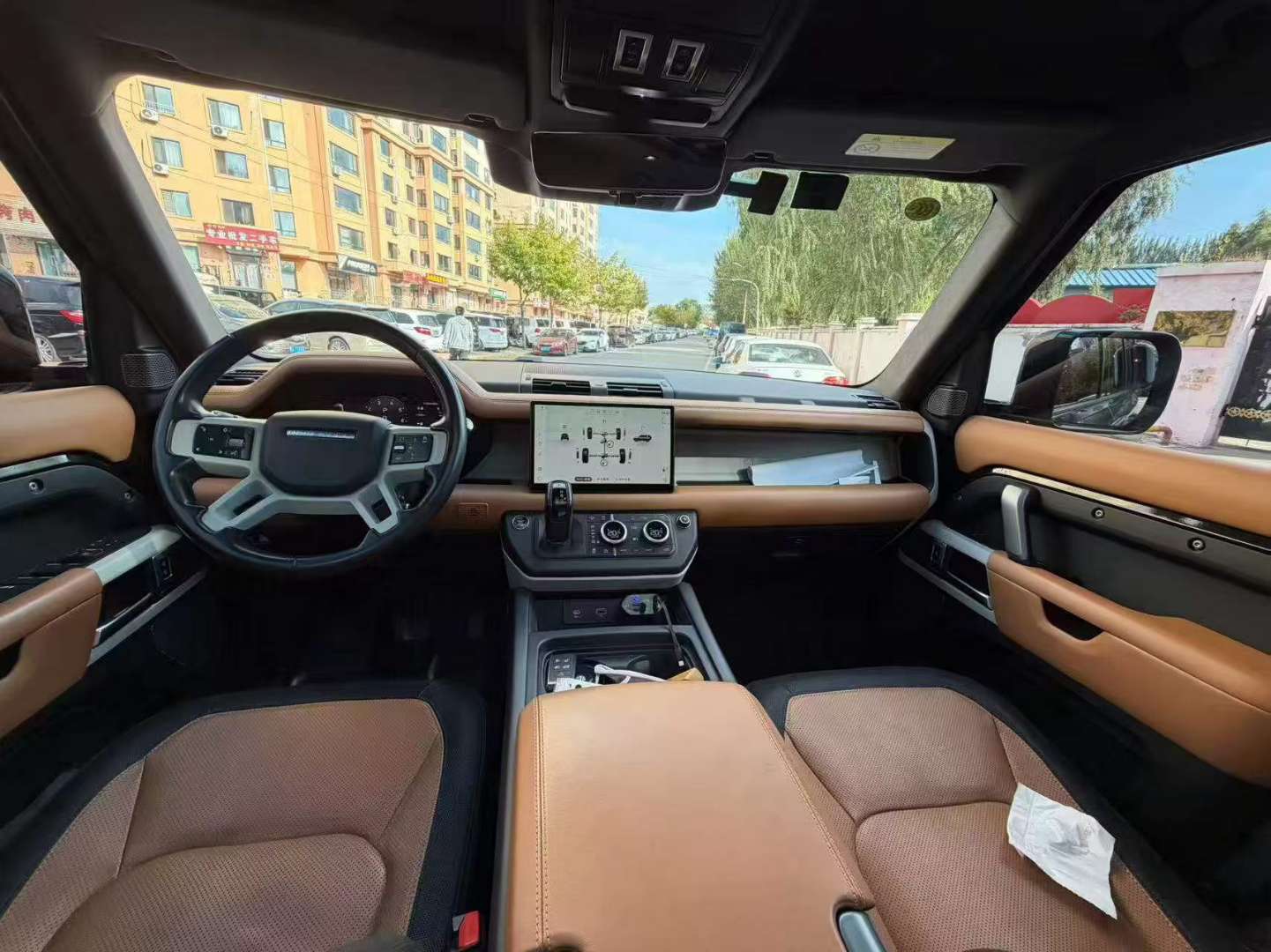 Land Rover Defender 2023 110 9