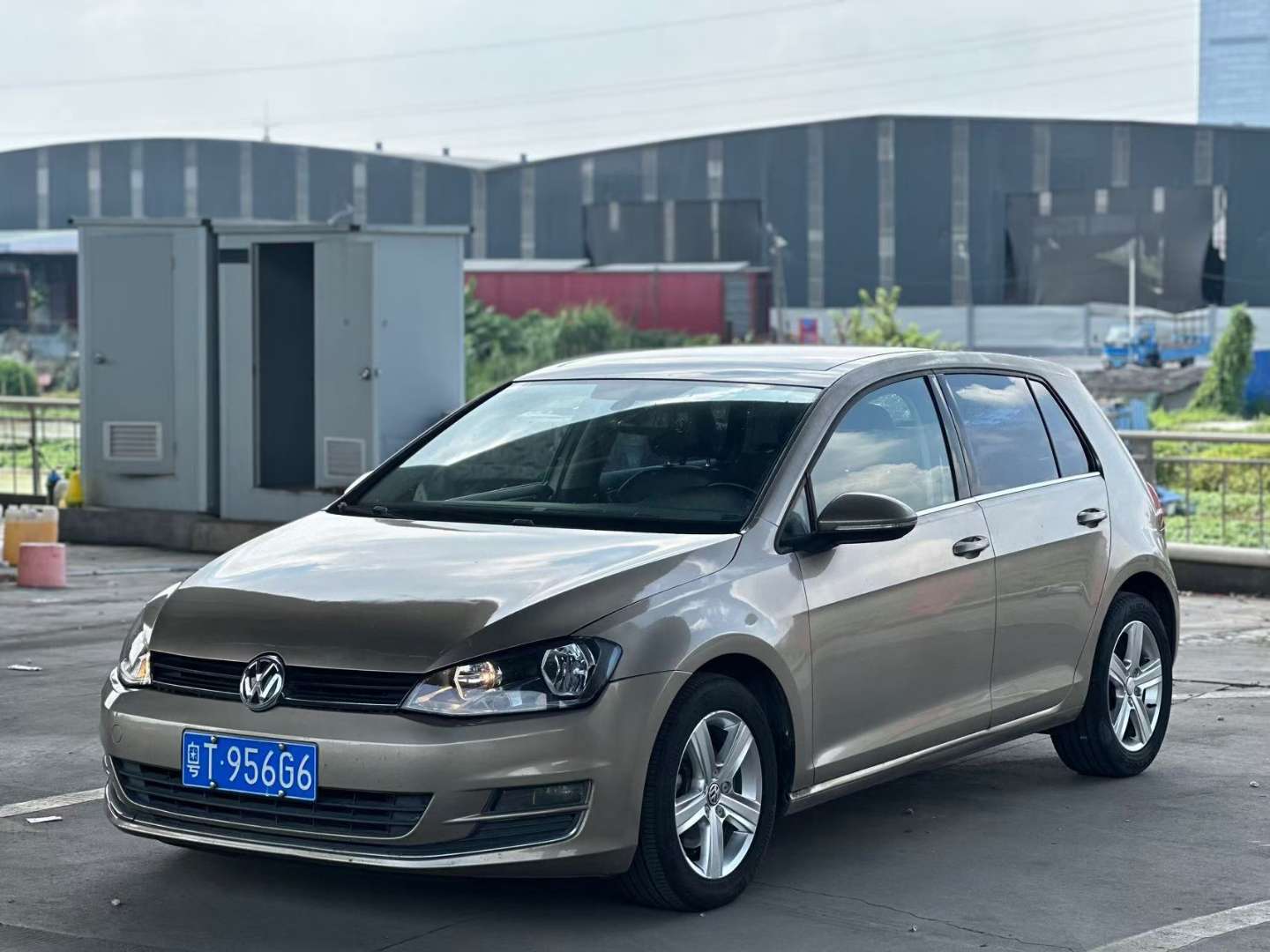 Volkswagen Golf 2014 1.4T Automatic Luxury 2