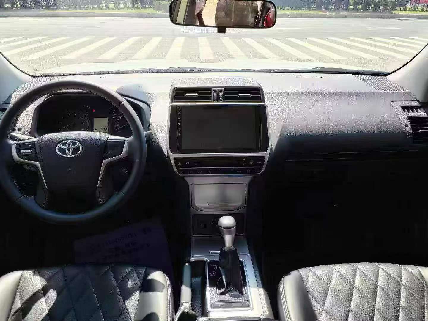 Toyota Prado 2020 2700 8