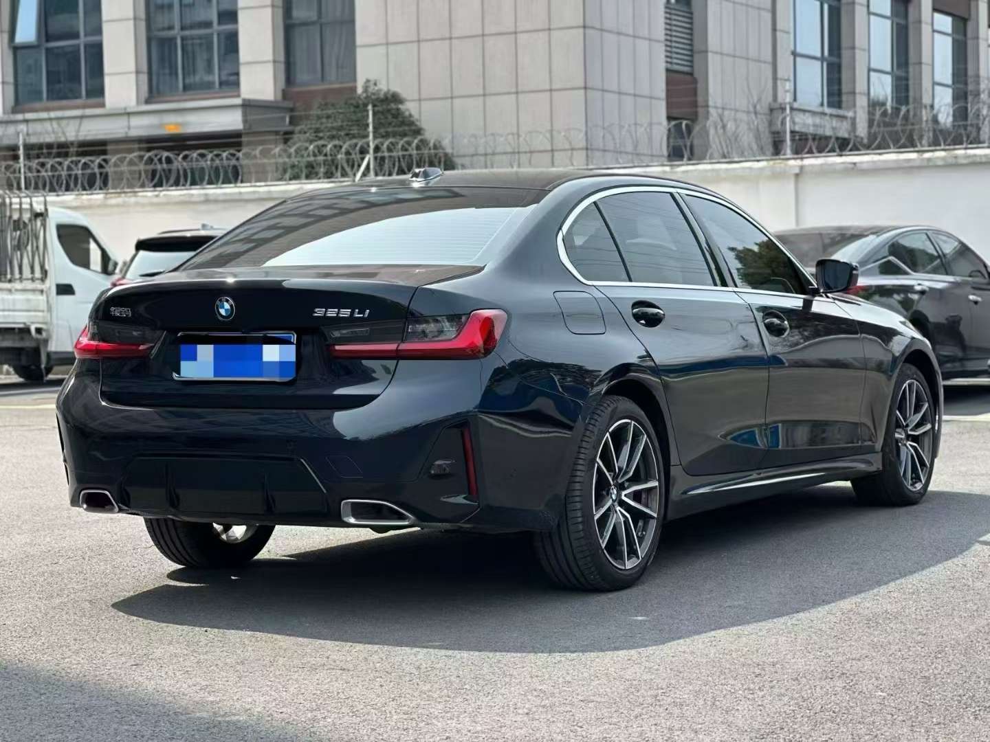 BMW 3 Series 2025 325Li M Sport Package 6