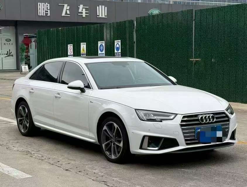 Audi A4L 2.0T Fashion 3
