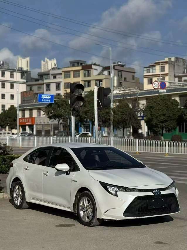 Toyota Levin 1.8L Hybrid Automatic 5