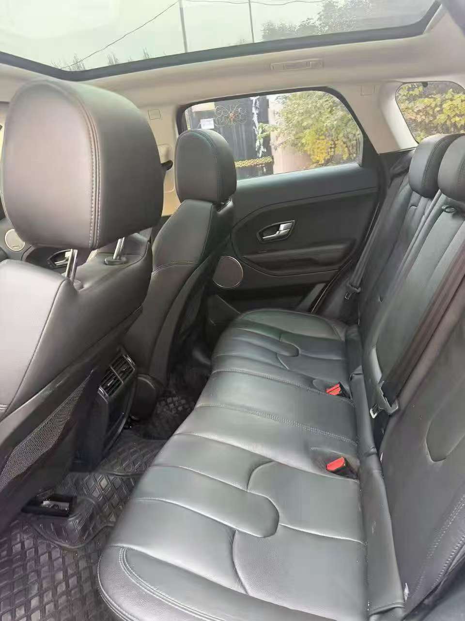 Land Rover Range Rover Evoque 2.0T AWD 5