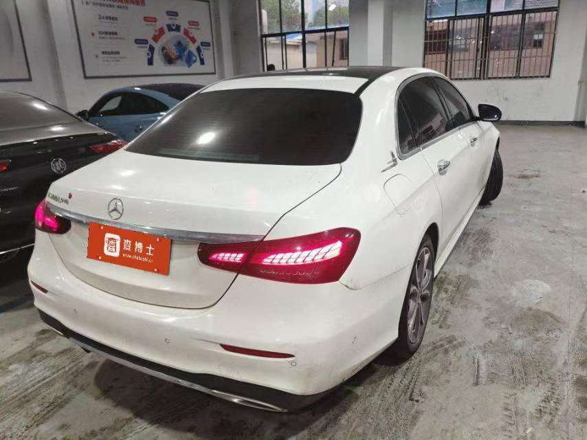 Mercedes-Benz E-Class 2.0T Sport Luxury 3
