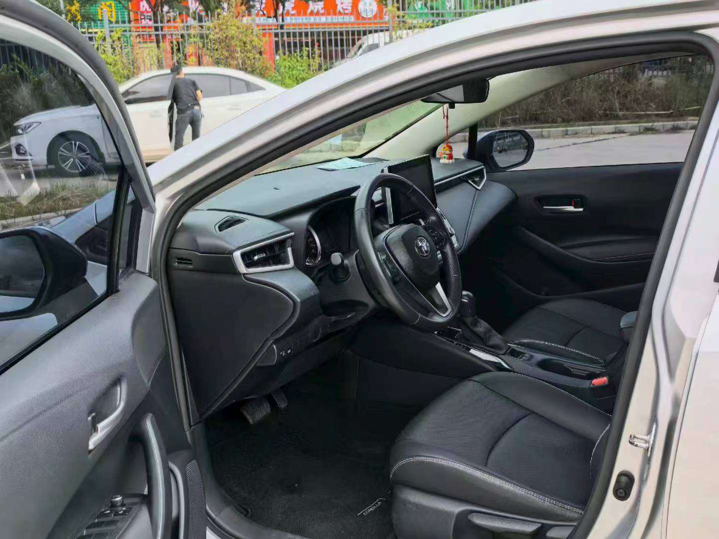 Toyota Corolla 1.2T Automatic Luxury Edition 4