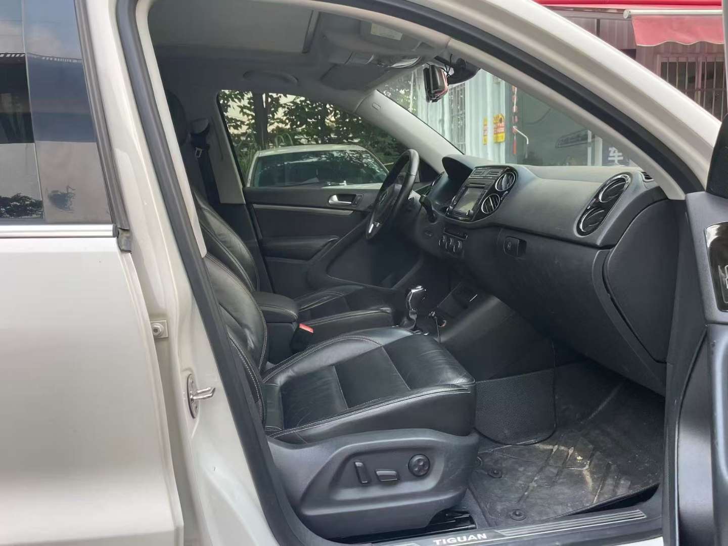 Volkswagen Tiguan 300TSi 2WD Luxury 7