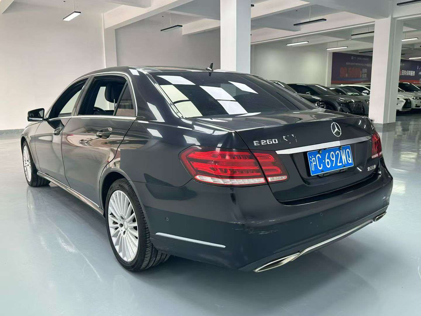 Mercedes-Benz E-Class 2015 E 260 7